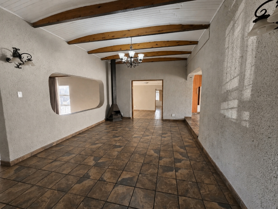 4 Bedroom Property for Sale in Aerorand Mpumalanga