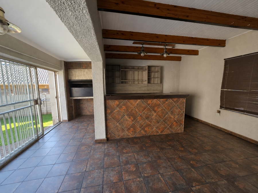 4 Bedroom Property for Sale in Aerorand Mpumalanga
