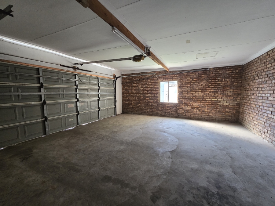 4 Bedroom Property for Sale in Aerorand Mpumalanga