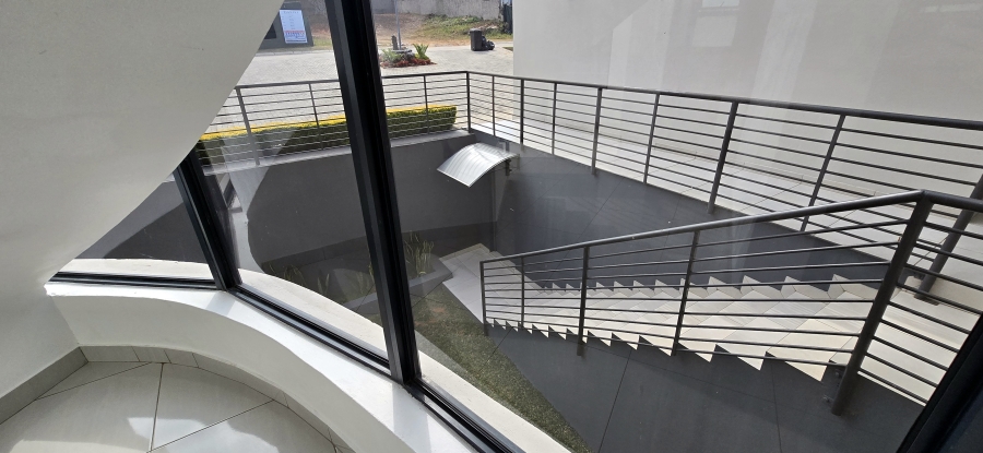 5 Bedroom Property for Sale in Elawini Lifestyle Estate Mpumalanga