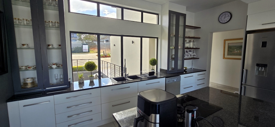 5 Bedroom Property for Sale in Elawini Lifestyle Estate Mpumalanga