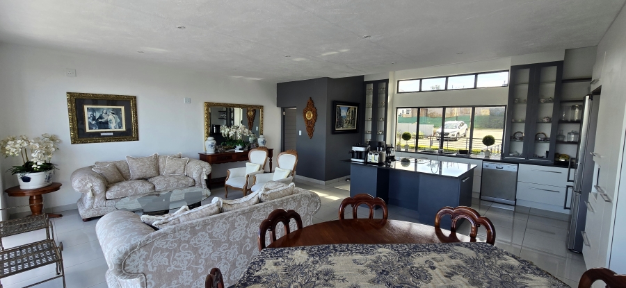 5 Bedroom Property for Sale in Elawini Lifestyle Estate Mpumalanga