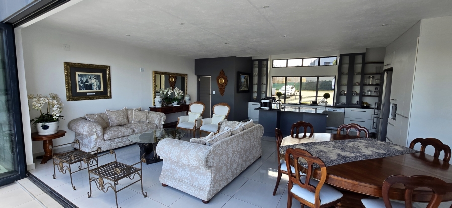 5 Bedroom Property for Sale in Elawini Lifestyle Estate Mpumalanga