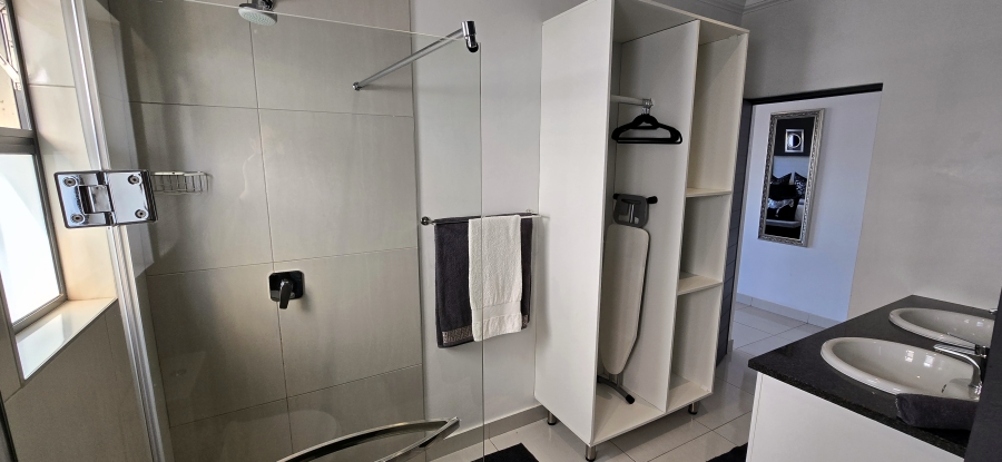 5 Bedroom Property for Sale in Elawini Lifestyle Estate Mpumalanga