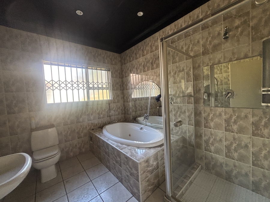3 Bedroom Property for Sale in Ben Fleur Mpumalanga