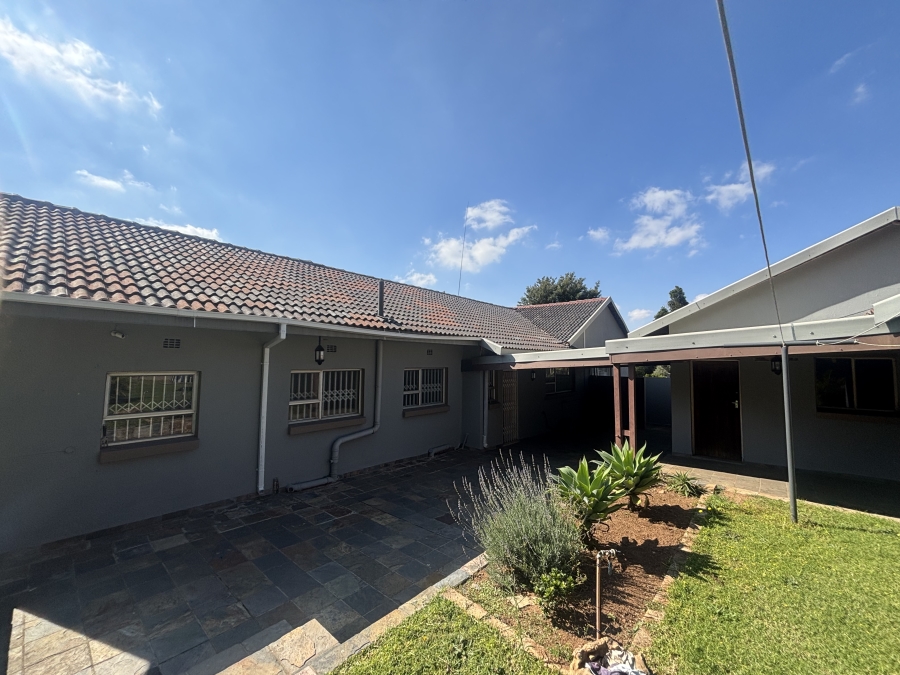 3 Bedroom Property for Sale in Ben Fleur Mpumalanga