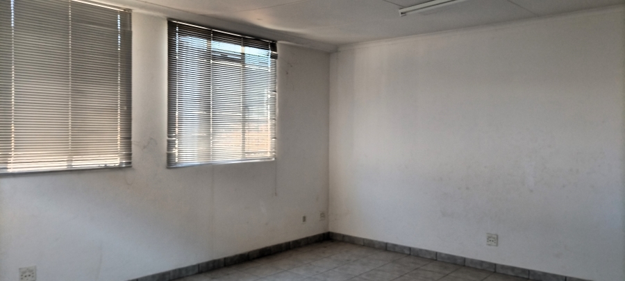 To Let Commercial Property for Rent in Sonheuwel Mpumalanga