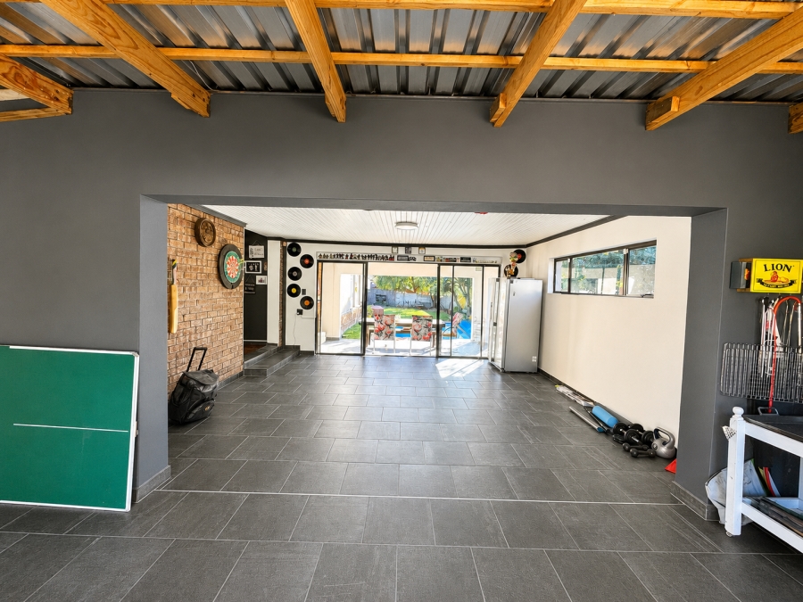 4 Bedroom Property for Sale in Suidheuwel Mpumalanga