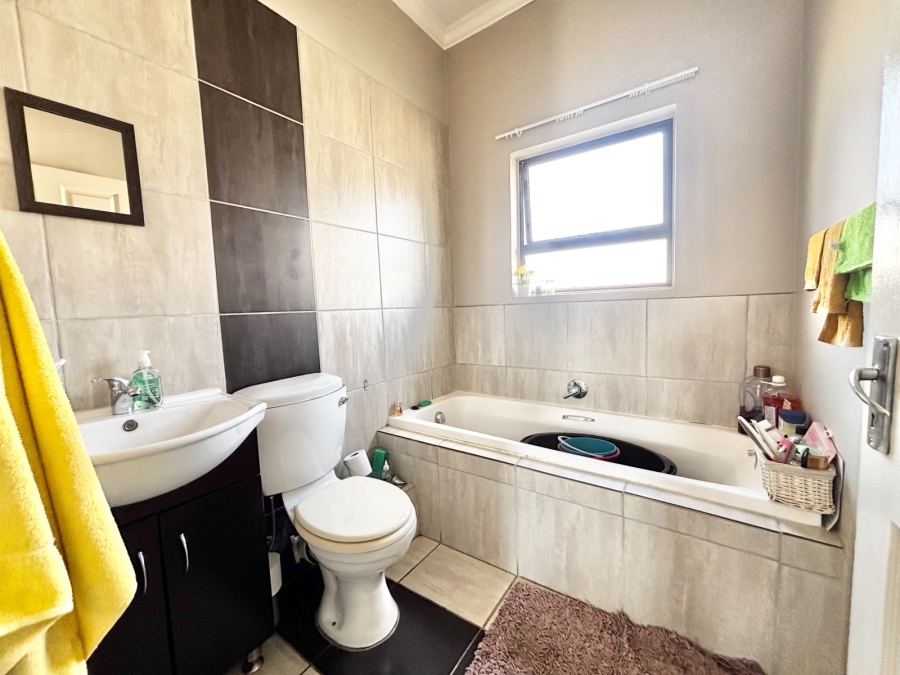 2 Bedroom Property for Sale in Terra Nova Mpumalanga