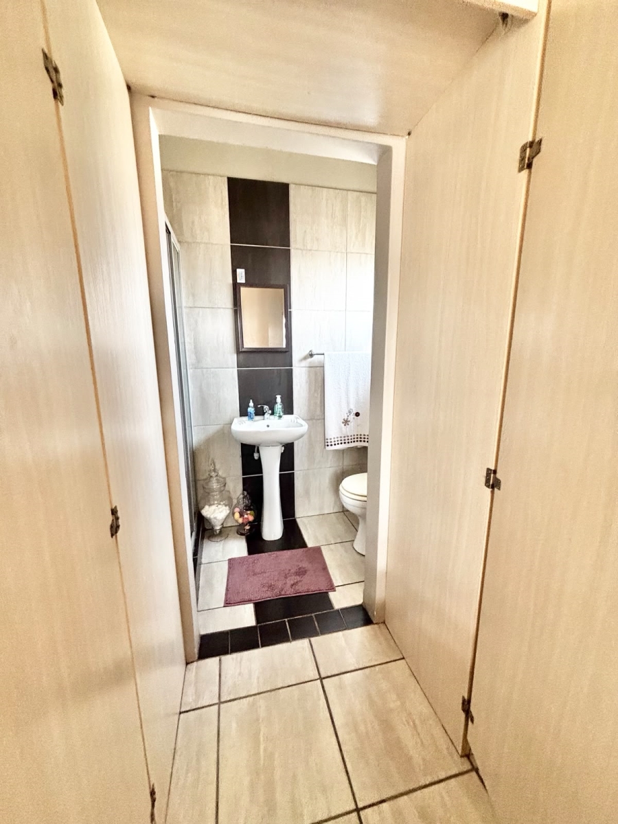 2 Bedroom Property for Sale in Terra Nova Mpumalanga