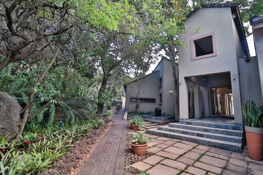6 Bedroom Property for Sale in Sonheuwel Ext 1 Mpumalanga