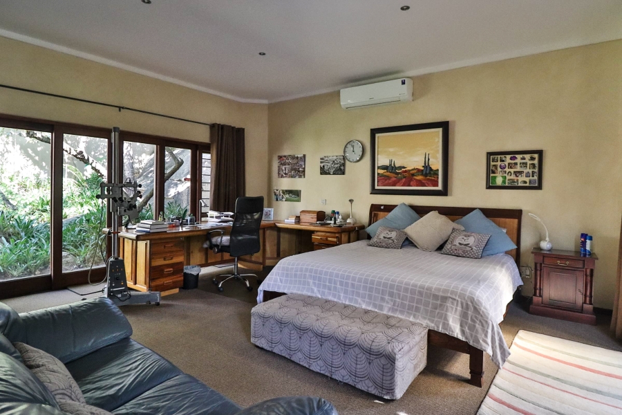 6 Bedroom Property for Sale in Sonheuwel Ext 1 Mpumalanga