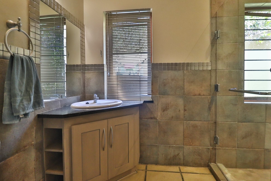 6 Bedroom Property for Sale in Sonheuwel Ext 1 Mpumalanga