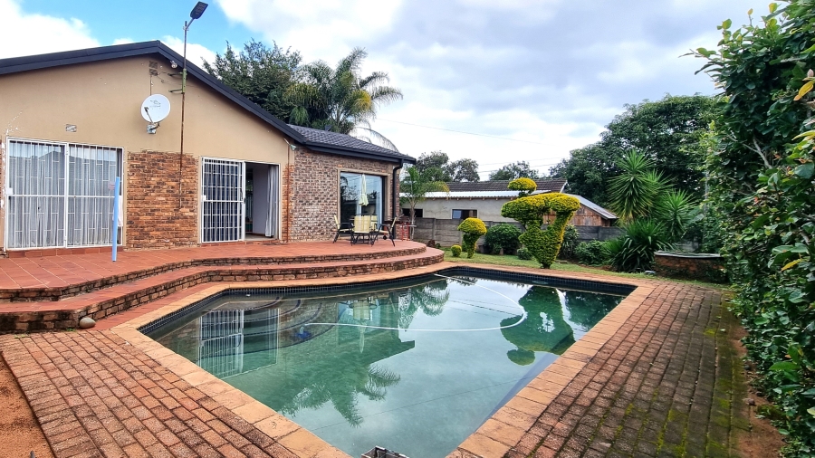 4 Bedroom Property for Sale in Barberton Mpumalanga