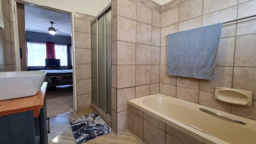 4 Bedroom Property for Sale in Barberton Mpumalanga