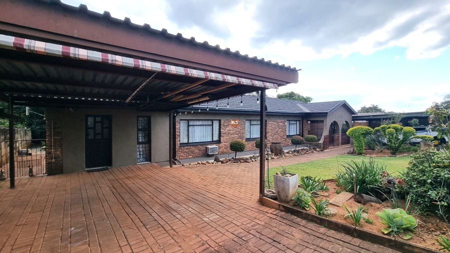 4 Bedroom Property for Sale in Barberton Mpumalanga