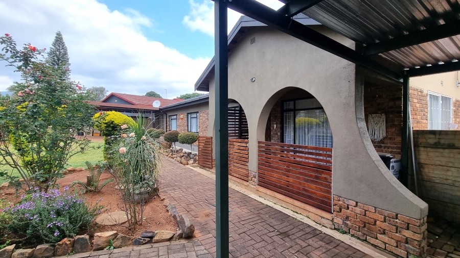 4 Bedroom Property for Sale in Barberton Mpumalanga