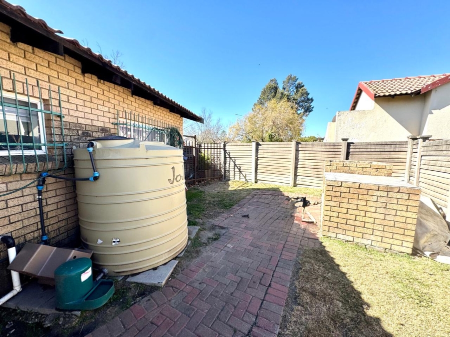 2 Bedroom Property for Sale in Secunda Mpumalanga