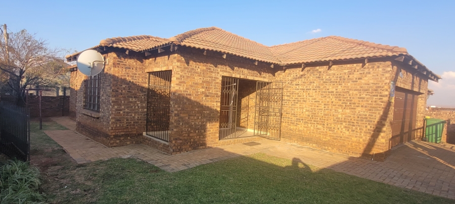 3 Bedroom Property for Sale in Mineralia Mpumalanga