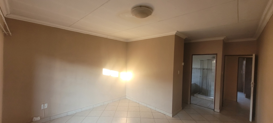 3 Bedroom Property for Sale in Mineralia Mpumalanga