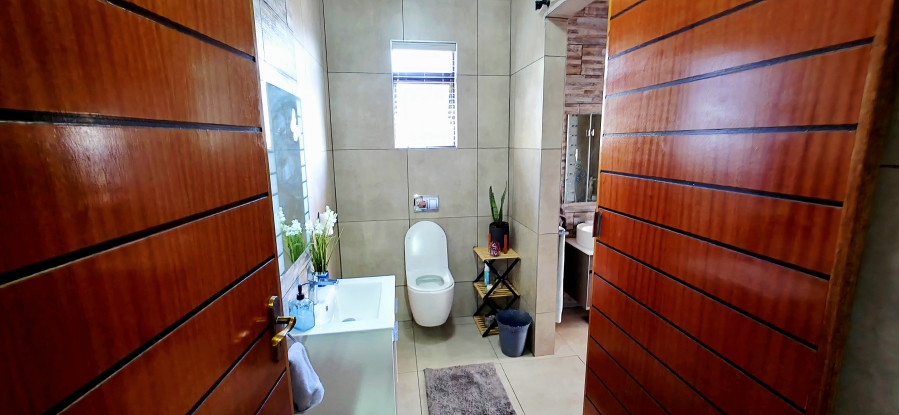 3 Bedroom Property for Sale in Ben Fleur Mpumalanga