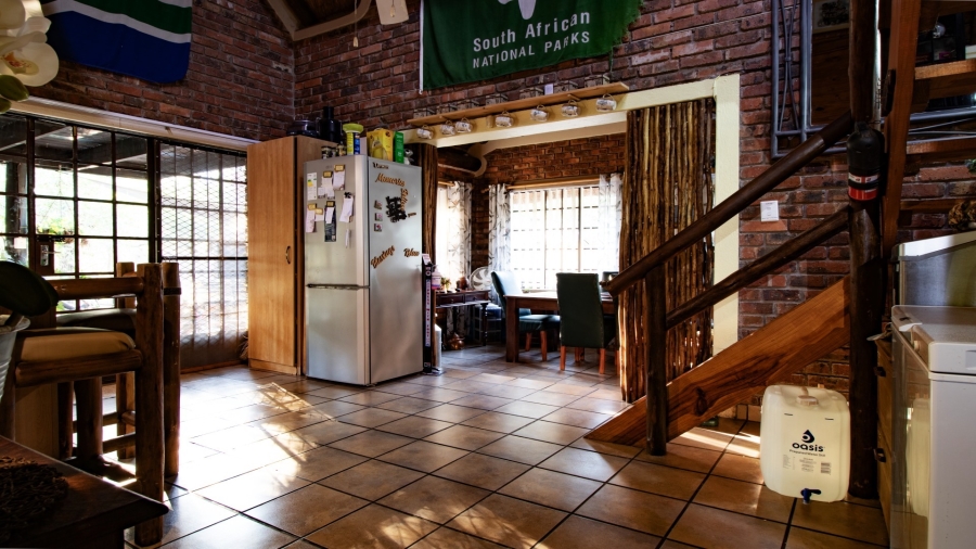 5 Bedroom Property for Sale in Marloth Park Mpumalanga
