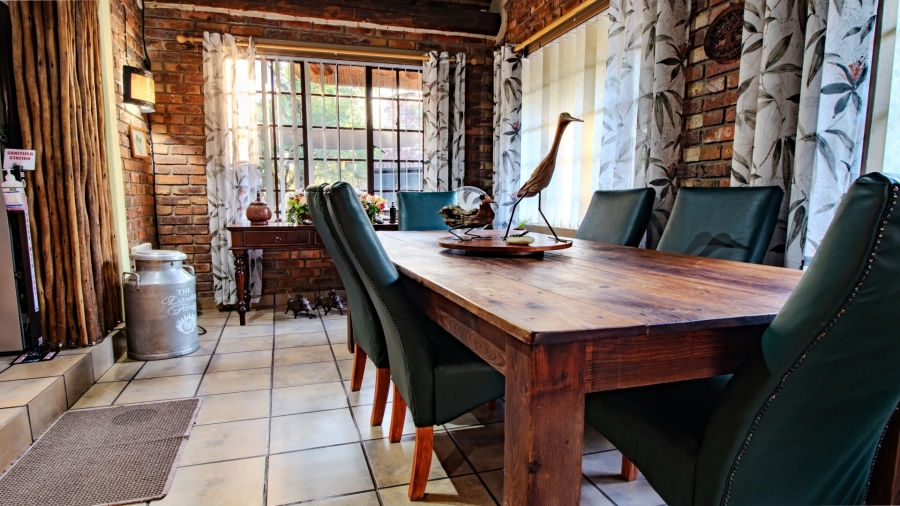 5 Bedroom Property for Sale in Marloth Park Mpumalanga