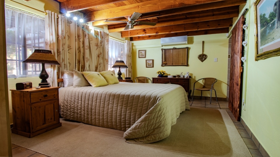 5 Bedroom Property for Sale in Marloth Park Mpumalanga