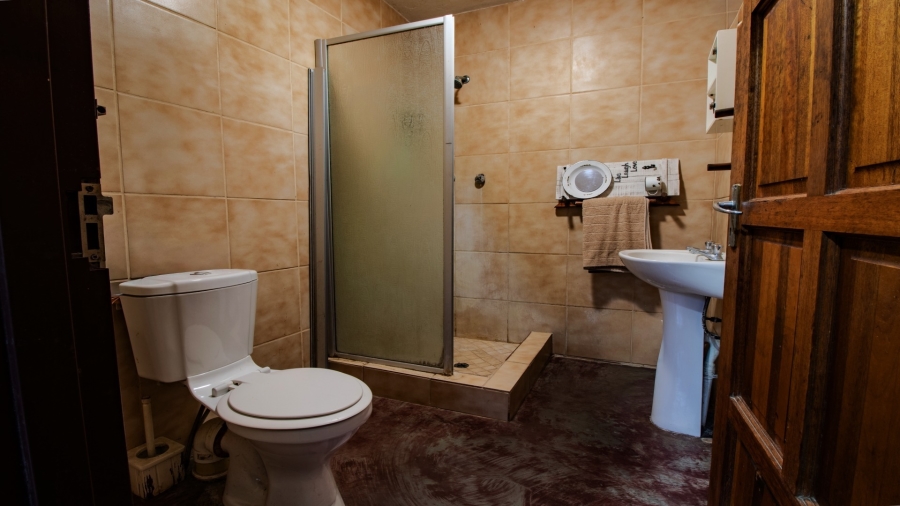 5 Bedroom Property for Sale in Marloth Park Mpumalanga