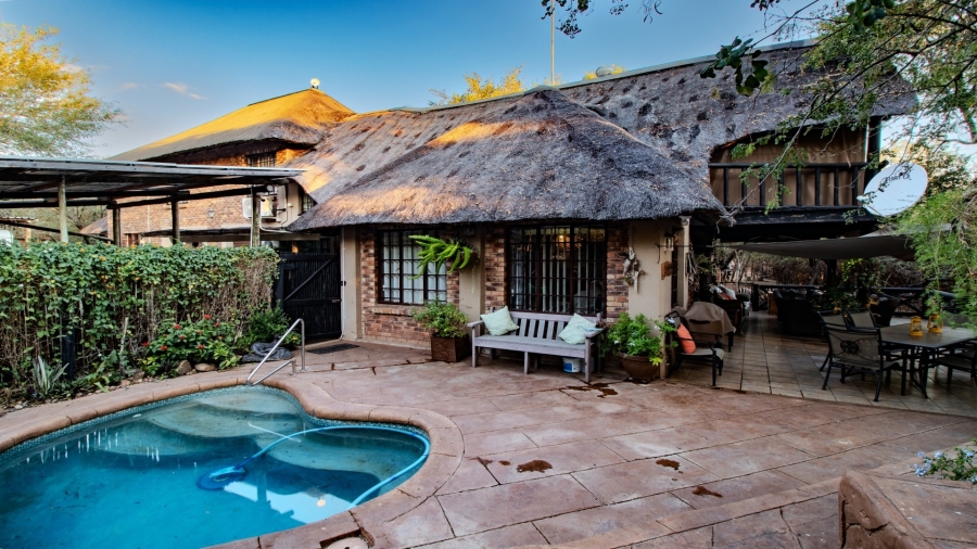 5 Bedroom Property for Sale in Marloth Park Mpumalanga