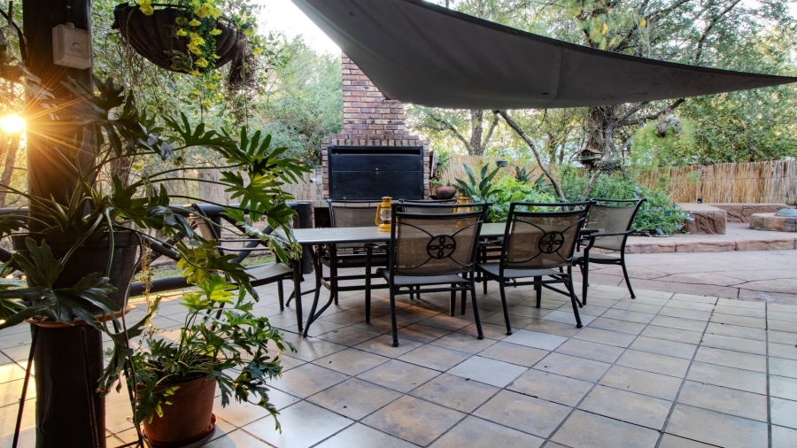 5 Bedroom Property for Sale in Marloth Park Mpumalanga