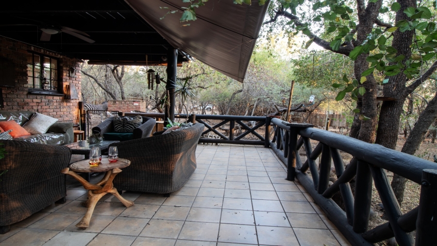 5 Bedroom Property for Sale in Marloth Park Mpumalanga