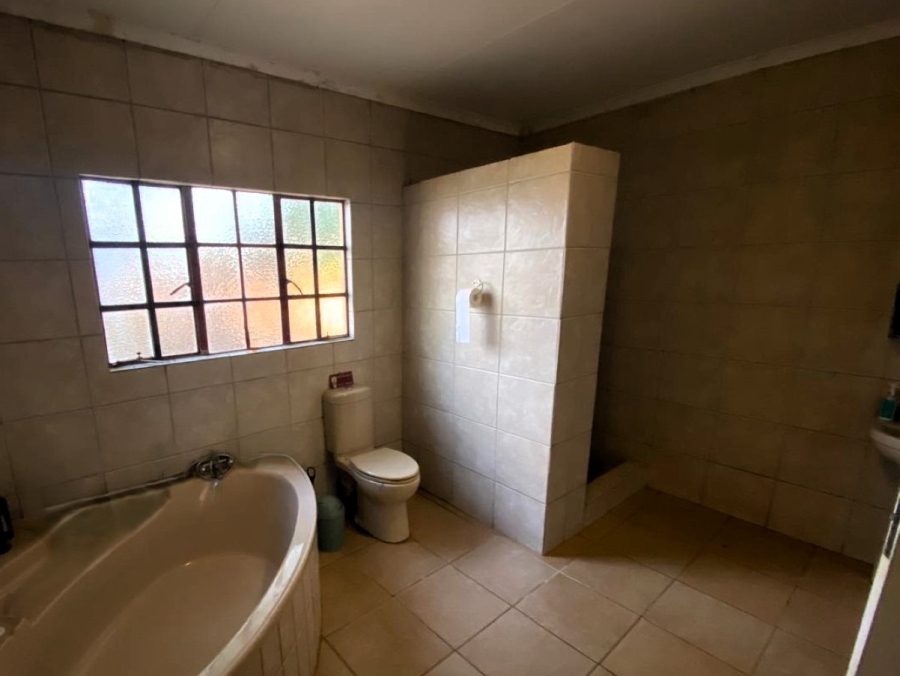4 Bedroom Property for Sale in White River Mpumalanga