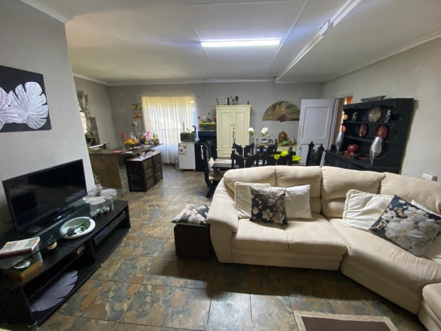 4 Bedroom Property for Sale in White River Mpumalanga