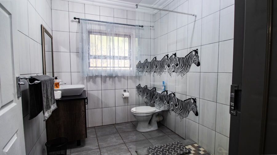 3 Bedroom Property for Sale in Marloth Park Mpumalanga