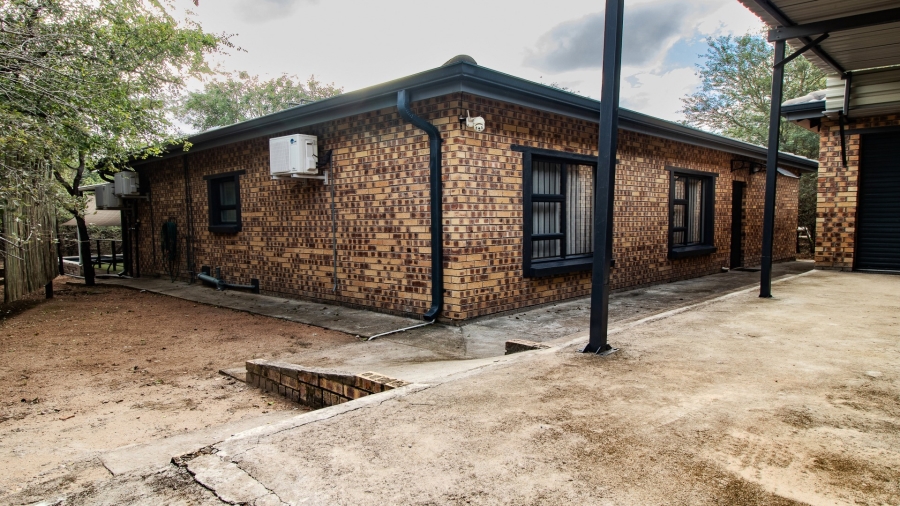 3 Bedroom Property for Sale in Marloth Park Mpumalanga