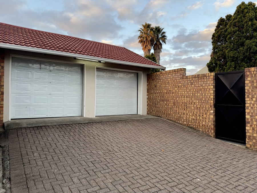 5 Bedroom Property for Sale in Noordrand Mpumalanga