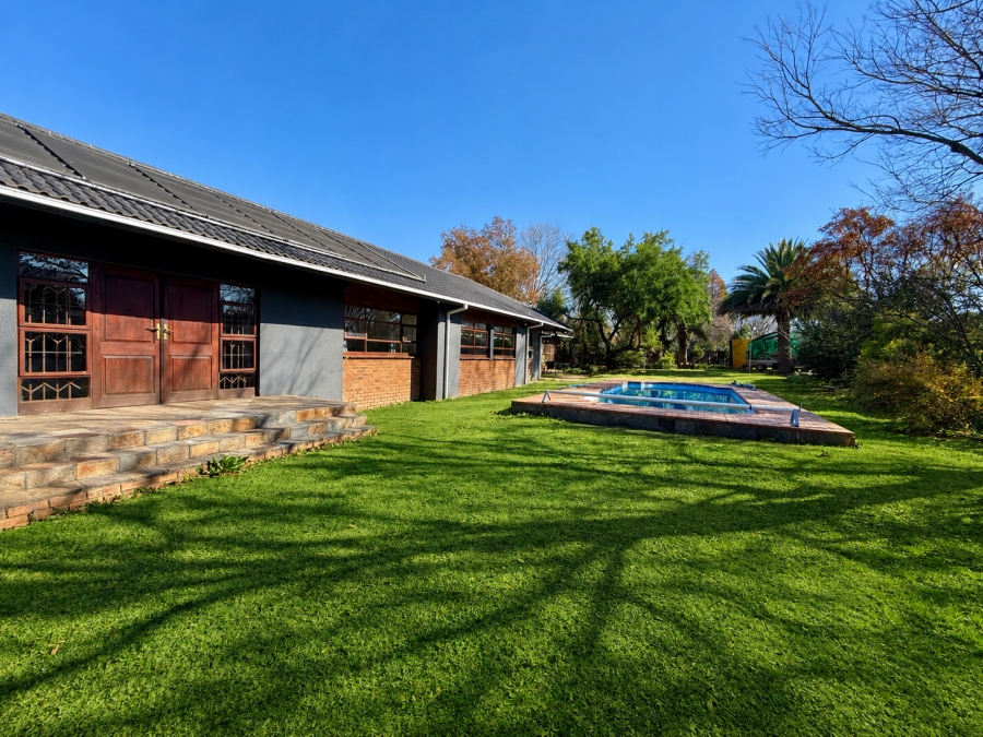 To Let 6 Bedroom Property for Rent in Secunda Mpumalanga