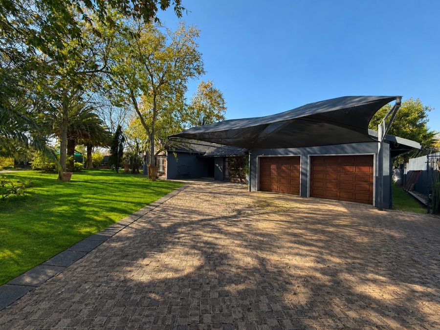 To Let 6 Bedroom Property for Rent in Secunda Mpumalanga