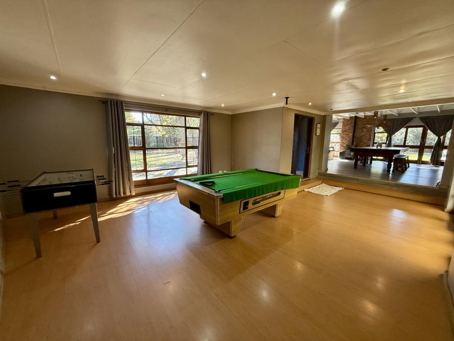To Let 6 Bedroom Property for Rent in Secunda Mpumalanga