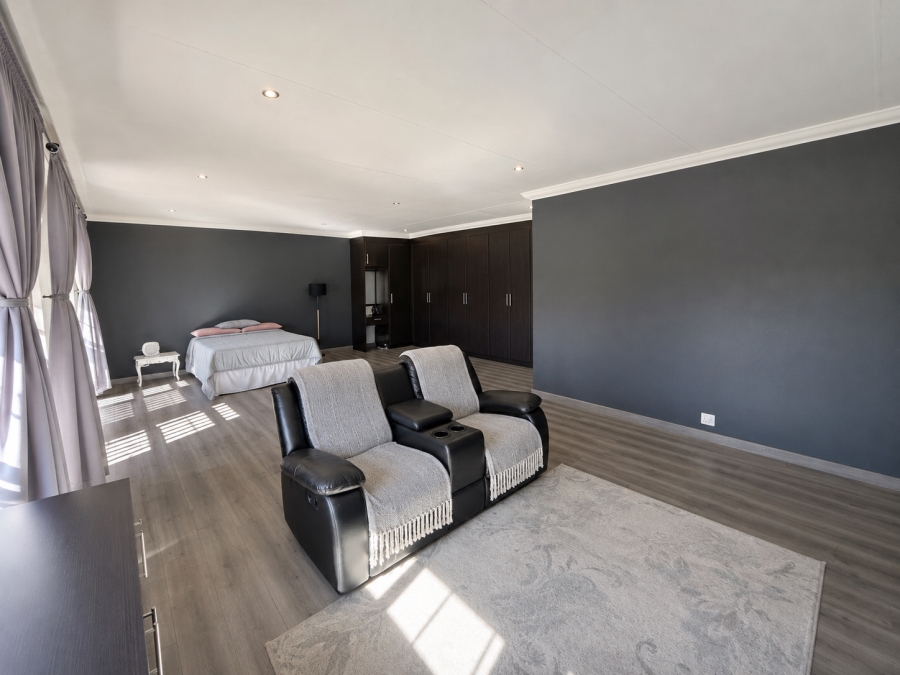 To Let 6 Bedroom Property for Rent in Secunda Mpumalanga