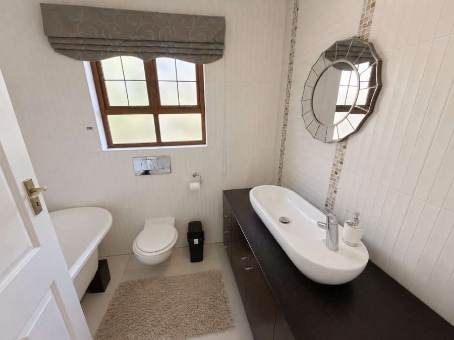 To Let 6 Bedroom Property for Rent in Secunda Mpumalanga