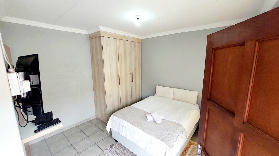 To Let 1 Bedroom Property for Rent in Secunda Mpumalanga