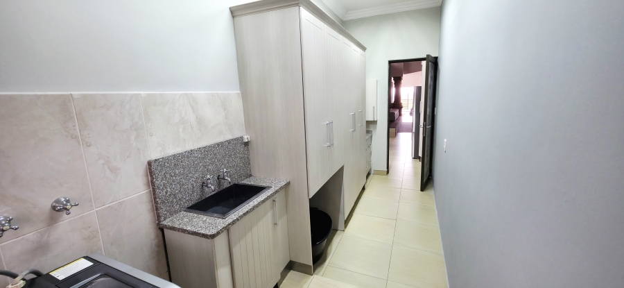 4 Bedroom Property for Sale in Ben Fleur Mpumalanga