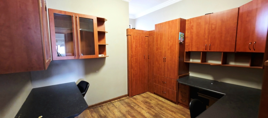 4 Bedroom Property for Sale in Ben Fleur Mpumalanga