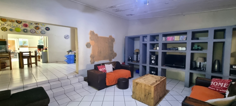 7 Bedroom Property for Sale in Nelspruit Ext 5 Mpumalanga