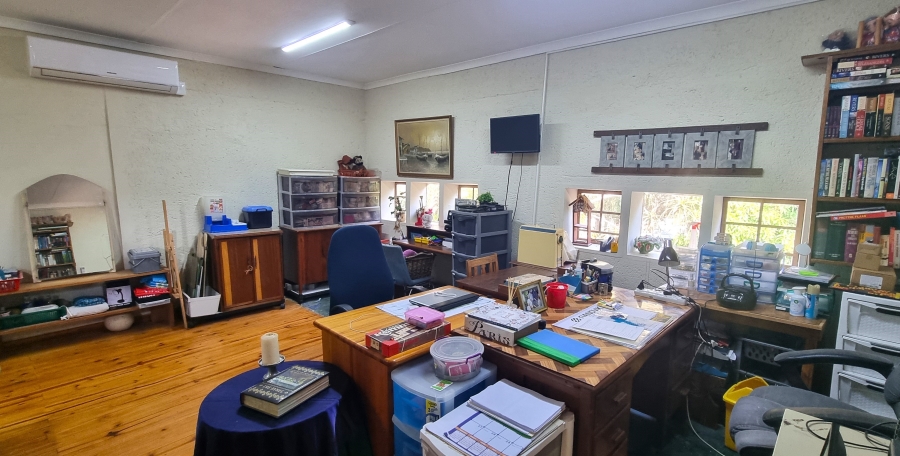 7 Bedroom Property for Sale in Nelspruit Ext 5 Mpumalanga