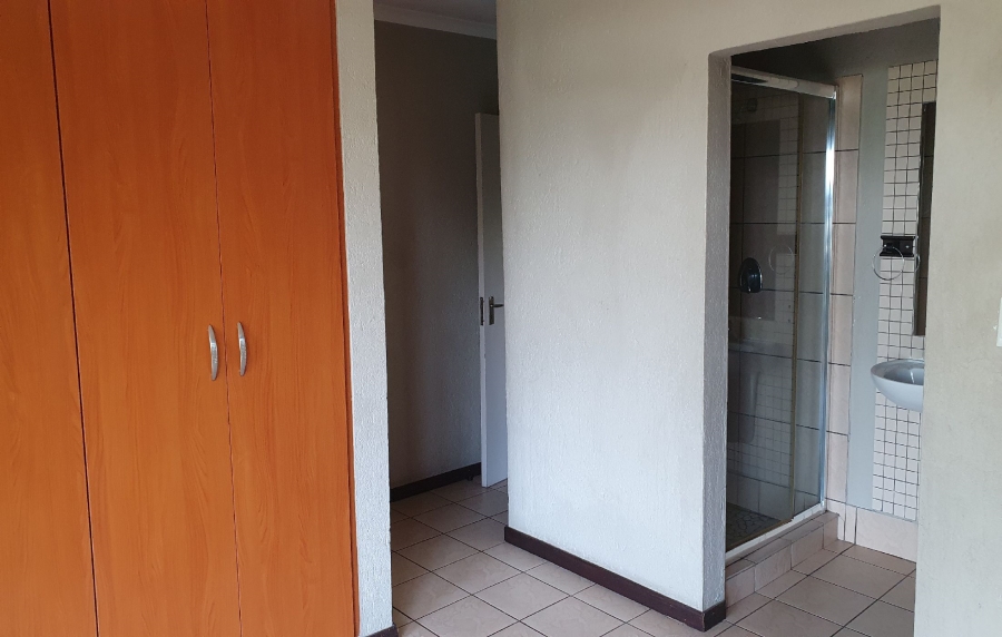 2 Bedroom Property for Sale in West Acres Mpumalanga