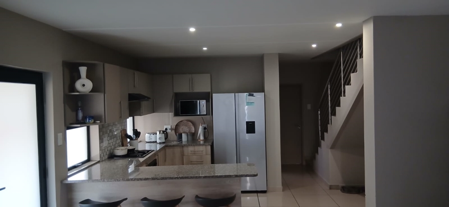 3 Bedroom Property for Sale in Jackaroo Park Mpumalanga