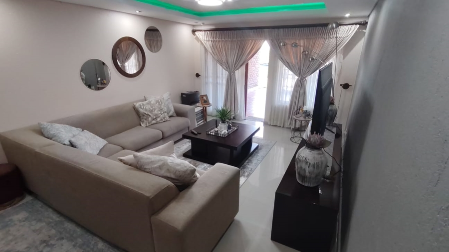 To Let 3 Bedroom Property for Rent in Nelspruit Ext 30 Mpumalanga